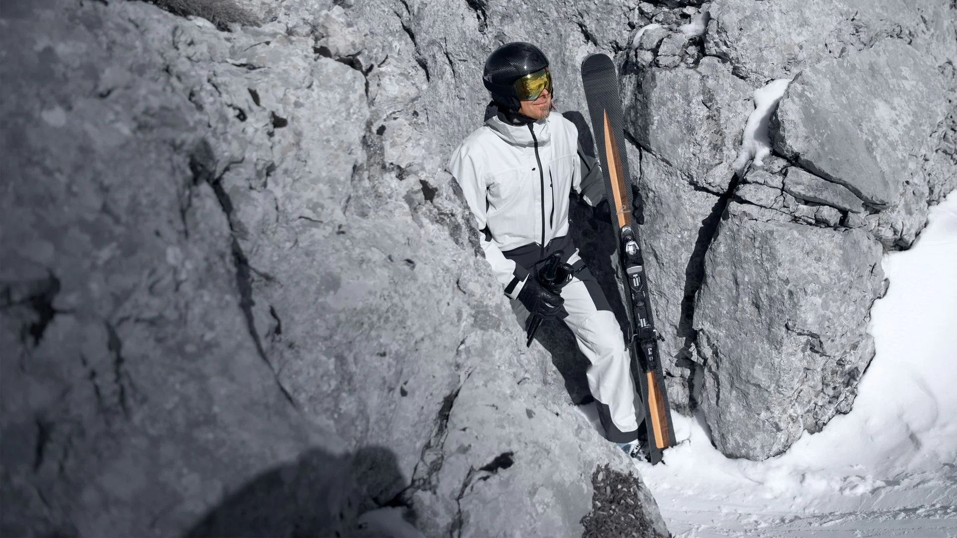 Dénériaz skier in a preserved Alpine environment